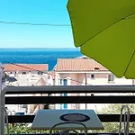 Апартаменты With Parking Space - 22633 *